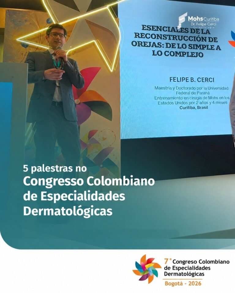Dr. Felipe Cerci palestrando sobre reconstrução de orelhas no 7º Congresso Colombiano de Especialidades Dermatológicas, em Bogotá